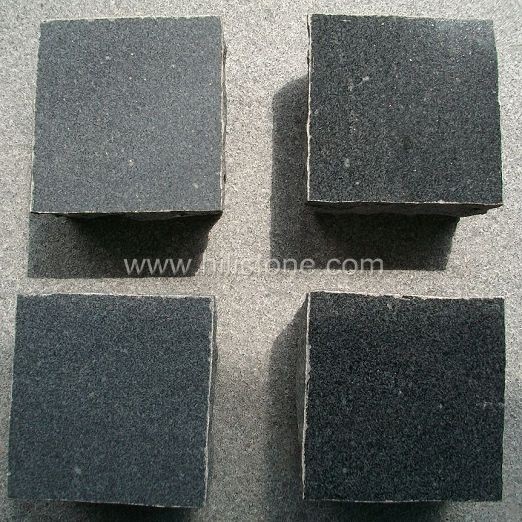 G654 Granite Polished Cobblestone