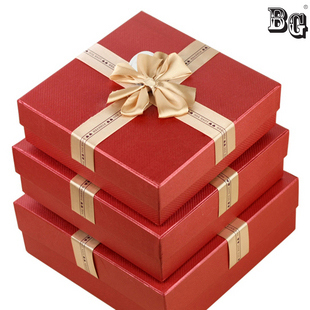 CARNIVA Day gift boxes